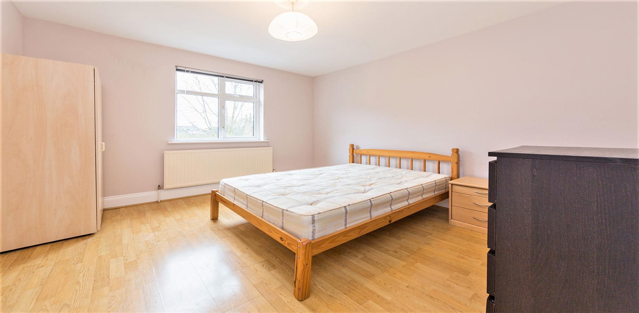 			2 Bedroom, 1 bath, 1 reception Flat			 Parsifal Road, West Hampstead